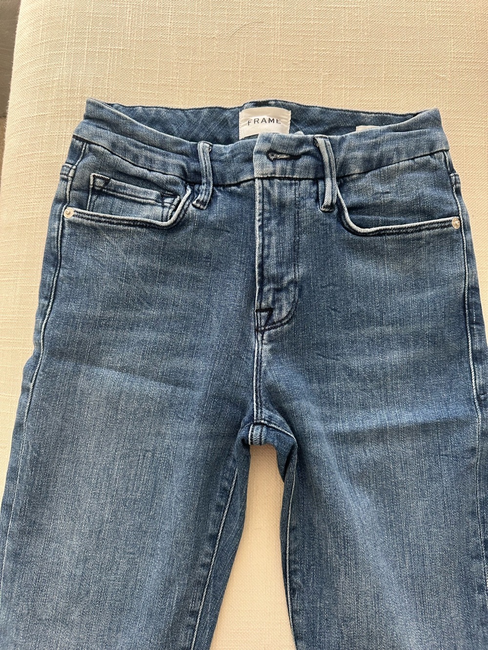 Women’s Frame Denim Le High Straight Jeans in Medium Blue